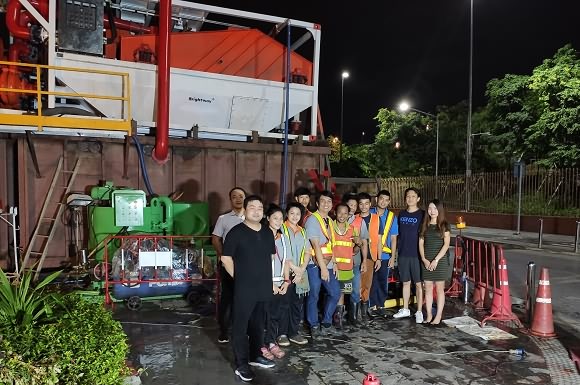 Group photo with workers Group photo with workers