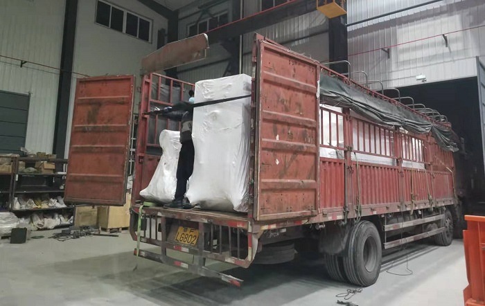 several sets of decanter centrifuges, vacuum degasser and other mud equipment are being loaded and would be delivered to the Ukrainian customer several sets of decanter centrifuges, vacuum degasser and other mud equipment are being loaded and would be delivered to the Ukrainian customer