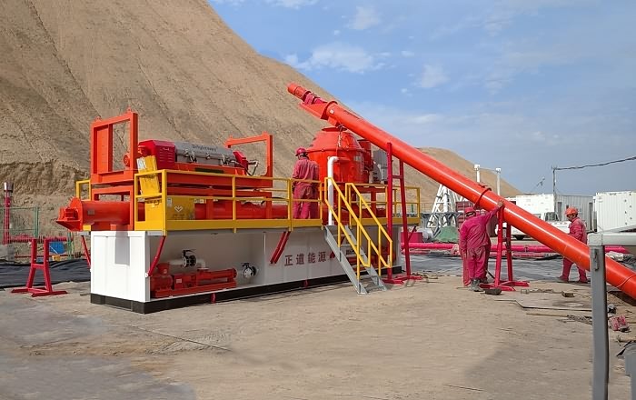 Drilling waste management system for oil-based drilling waste