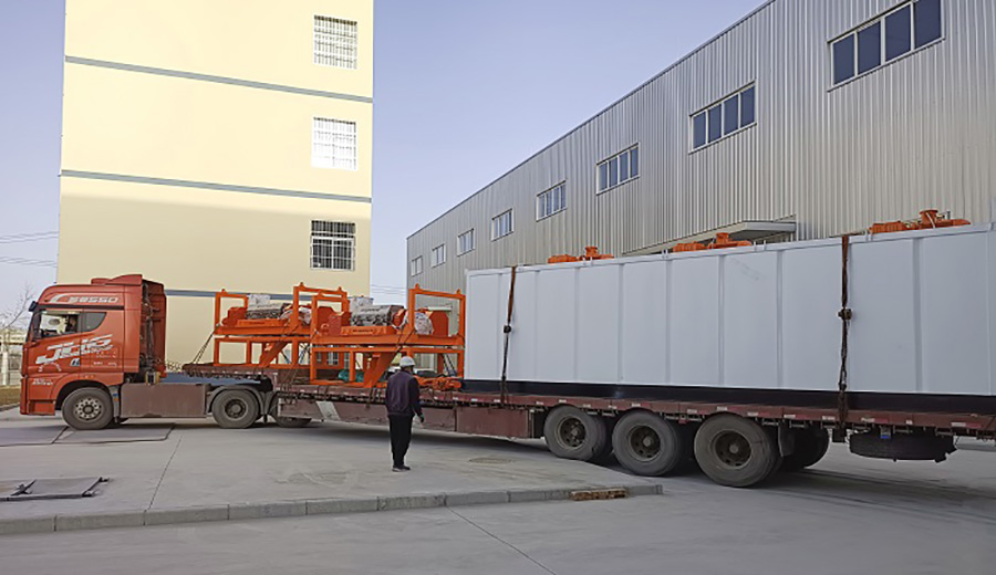 Drilling fluids system of the liquid mud plant